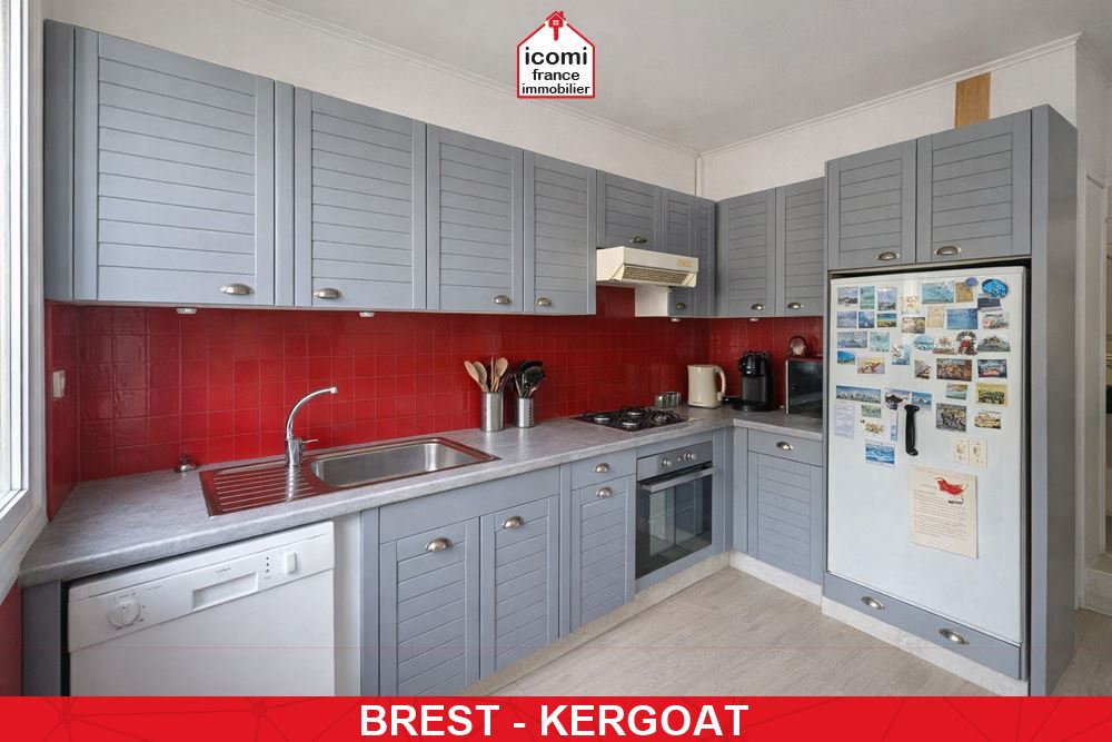 A VENDRE - APPARTEMENT T5 AVEC BELLE PIECE DE VIE ET 3 CHAMBRES (POSSIBLE 4 CHAMBRES) - IDEAL FAMILLE OU COLOCATION - TRES BON ETAT