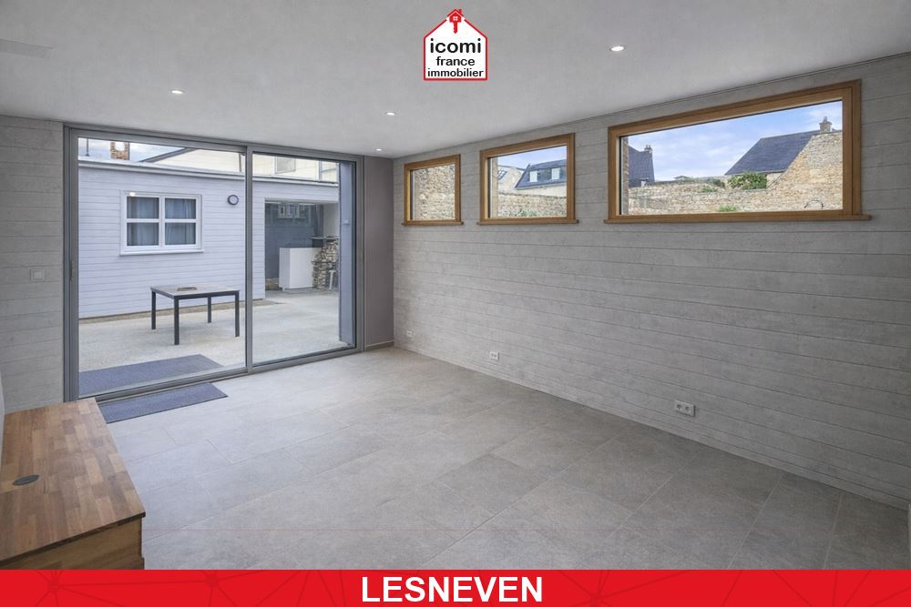 A VENDRE - MAISON T5 AVEC EXTENSION RECENTE - 700M² DE TERRAIN - PISCINE - GARAGE - DPE B - NON MITOYENNE - COUP DE COEUR