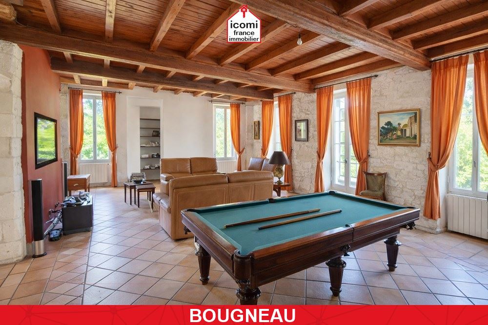A VENDRE - PROPRIETE DE +800² SUR 1.5HA - AMENAGEMENT ACTUEL 1 DUPLEX ET 2 APT INVITES - CARRIERE - DEPENDANCE - AUTHENTICITE - CHARME - RARE