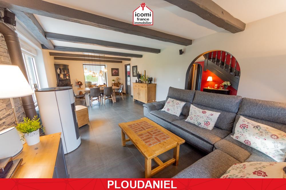A VENDRE - MAISON INDIVIDUELLE T9 262M² DE 1967 + EXTENSION EN 1981 - 6 CHAMBRES POSSIBLE 7 - GARAGE - CAVES - TERRAIN CLOS DE 1300M²