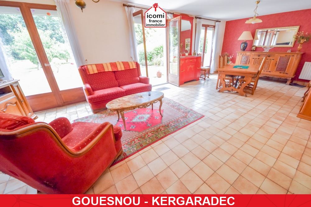 A VENDRE - MAISON INDIVIDUELLE T7 154M² - 4 CHAMBRES - NOMBREUSES POSSIBILITES SR TERRAIN DE 900M²