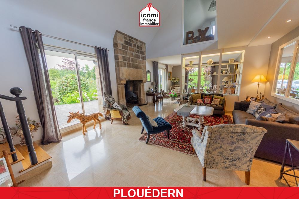 A VENDRE - MAISON T8/9 290M² - 5 CHAMBRES - SOUS-SOL INTEGRAL - NOMBREUSES POSSIBILITES SUR TERRAIN DE 3500M²