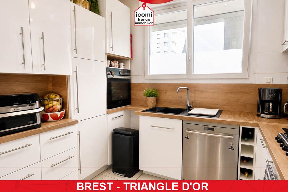 A VENDRE - APPARTEMENT DUPLEX DE 110 M²- 3 CHAMBRES - CAVE - ASCENSEUR - DALLE BETON - CHAUFFAGE INDIVIDUEL