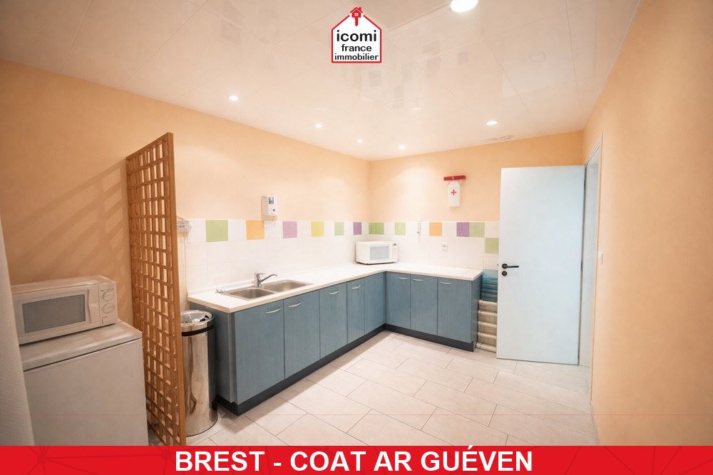 A VENDRE - LOCAL D'ACTIVITES - AUX NORMES PMR - BREST HYPER CENTRE - RUE BRANDA - BELLE OPORTUNITE - 90M2