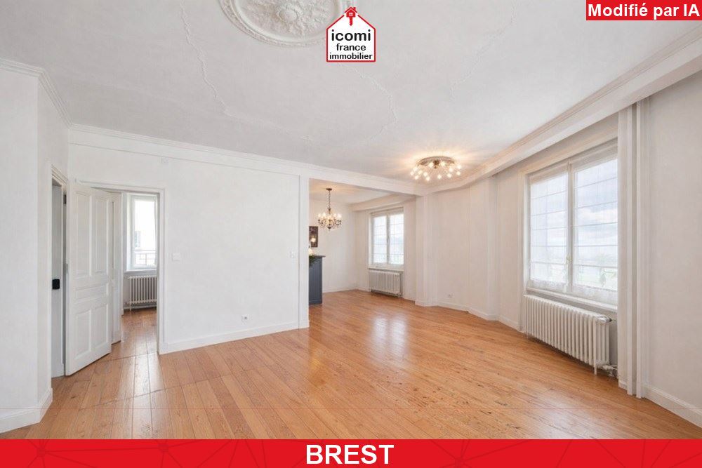 A VENDRE - MAISON DE CHARME DES ANNEES 30 DE 150 M² AVEC JARDIN CLOS ET GARAGE - 4 CHAMBRES - RENOVATION DE 2019 - VUE MER - RARE