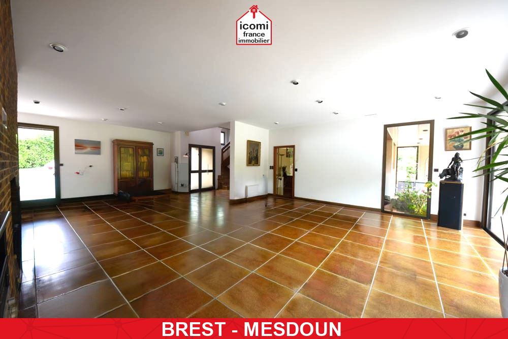 Maison 9 pièces 248 m² · à Brest · 248 m² · 696 800 €