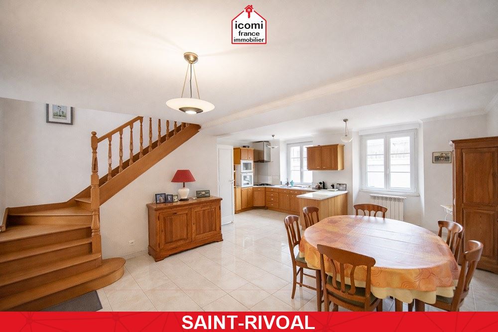 A VENDRE - MAISON RENOVEE EN 1999 DE 165M² - 4 CHAMBRES - SOUS SOL COMPLET - 3 HANGARS - 9000M² DE TERRAIN - PIECE DE VIE DE 67M²