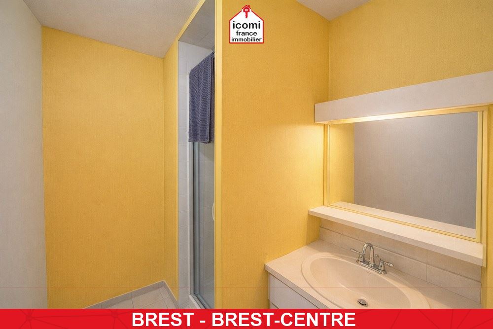 A VENDRE - DEUX STUDIOS - CENTRE VILLE PROCHE HARTELOIRE - 1 STUDIO DE 23M² - 1 STUDIO DE 28M² - IDEAL INVESTISSEURS - CAVE - FAIBLE CHARGES - FORT POTENTIEL