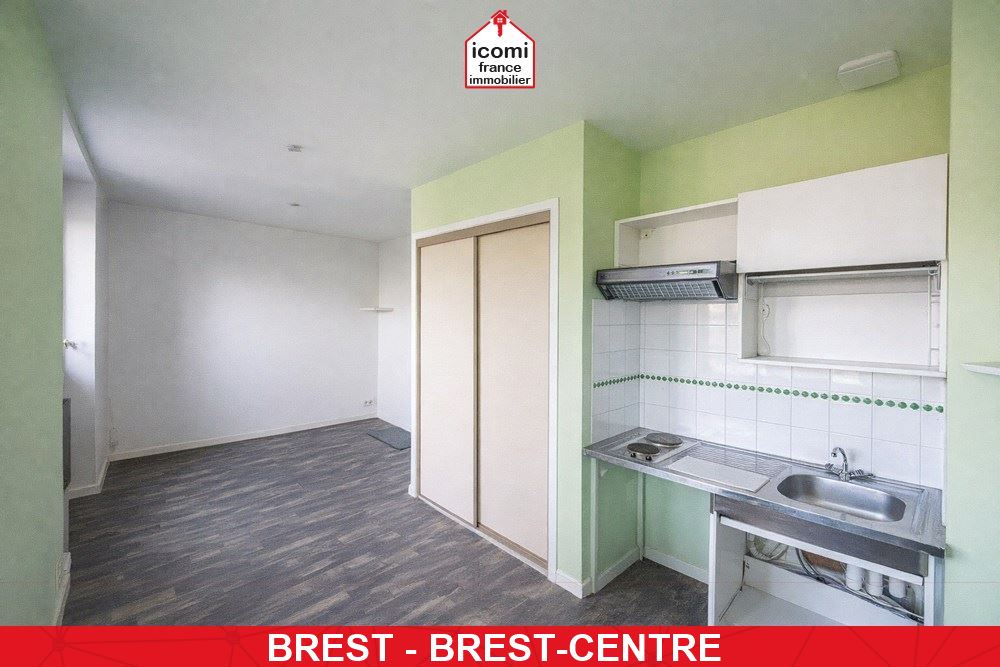A VENDRE - DEUX STUDIOS - CENTRE VILLE PROCHE HARTELOIRE - 1 STUDIO DE 23M² - 1 STUDIO DE 28M² - IDEAL INVESTISSEURS - CAVE - FAIBLE CHARGES - FORT POTENTIEL