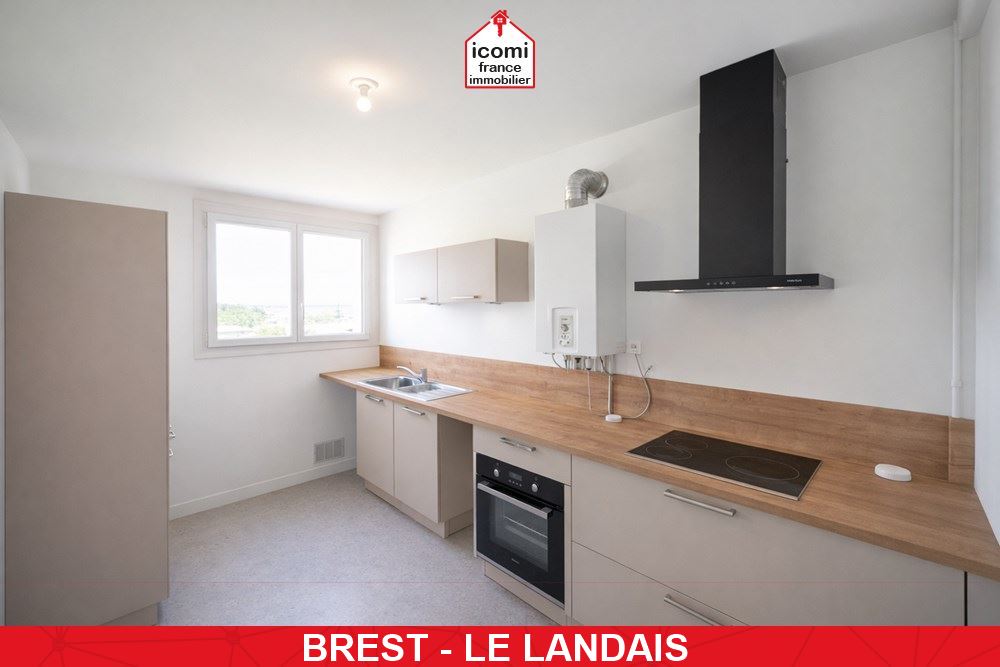 VENDRE - APPARTEMENT 79 M² - RENOVATION COMPLETE (2026) - DEUX CHAMBRES - GRANDE PIECE DE VIE - PLACE DE PARKING - FENETRES NEUVES - CAVE
