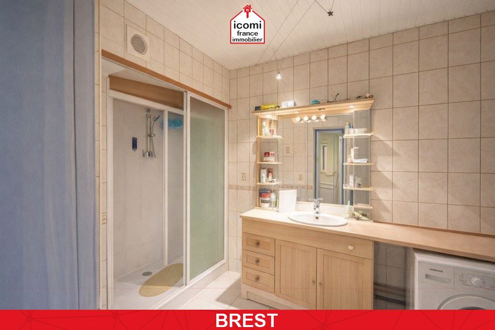 SPECIAL INVESTISSEUR - APPARTEMENT - 2 CHAMBRES - DALLE BETON - LOCATAIRE EN PLACE - SECTEUR CALME - PARKING PRIVE - CAVE