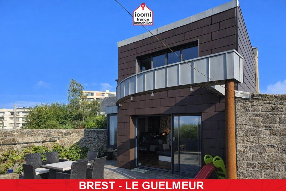 A VENDRE - MAISON DE 150 M² AVEC EXTENSION CONTEMPORAINE - ESPACE DE VIE +60 M² - 3/4 CHAMBRES - JARDIN CLOS - VUE MER - COUP DE COEUR - RARE