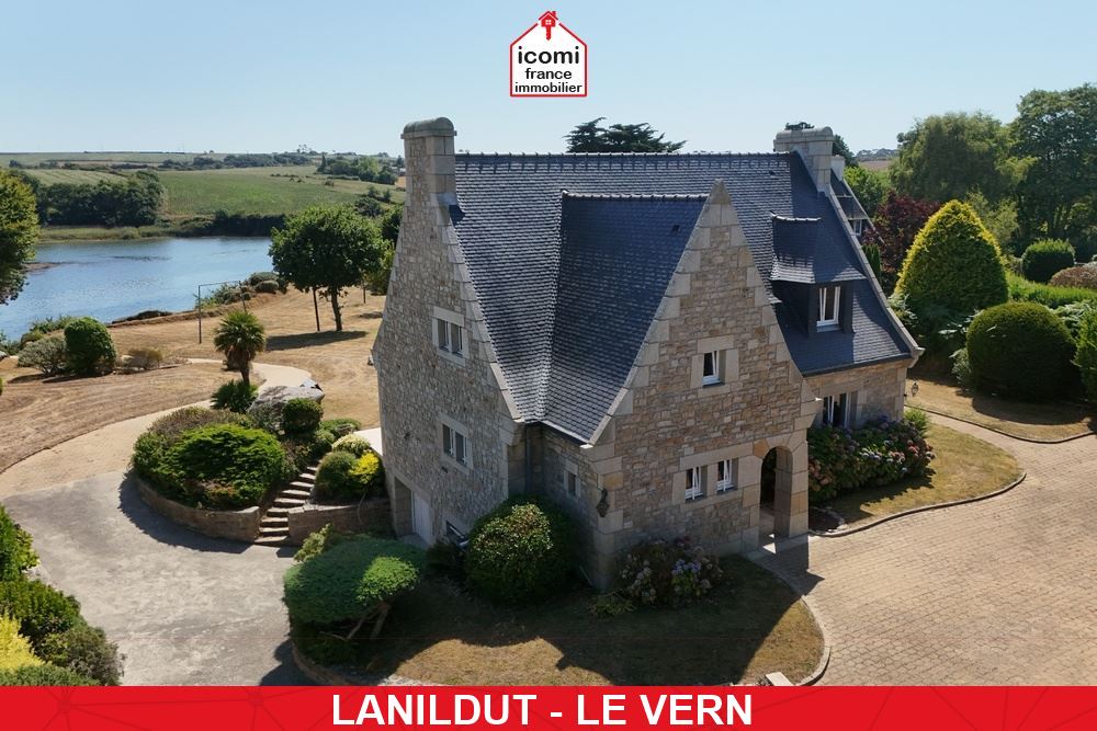 A VENDRE - PROPRIETE DE 170 M² AVEC ACCES DIRECT AUX ABERS - TERRAIN DE 5000 M² CLOS - GARAGE - VUE MAGIQUE ET EXCEPTIONNELLE SUR LES ABERS