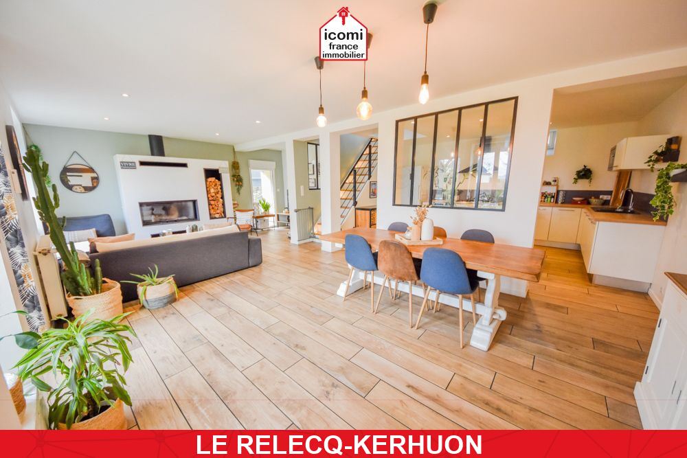 A VENDRE - MAISON T8 205M² - 6 CHAMBRES POSSIBLE 7 - GARAGE 30M² - SUR TERRAIN CLOS DE 583M²