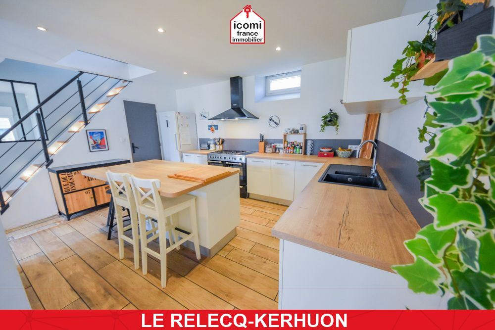 A VENDRE - MAISON T8 205M² - 6 CHAMBRES POSSIBLE 7 - GARAGE 30M² - SUR TERRAIN CLOS DE 583M²
