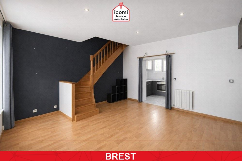 A VENDRE - APPARTEMENT - DUPLEX - 1 CHAMBRE - BEAU POTENTIEL - PETITE COPROPRIETE - IDEAL INVESTISSEUR OU PREMIER ACHAT.