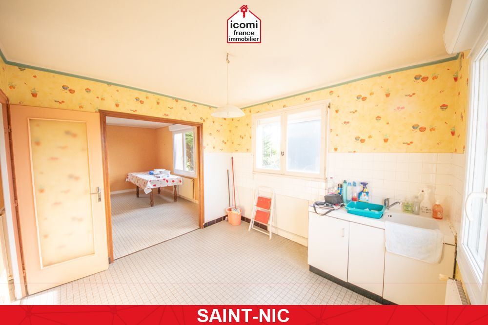 A VENDRE - MAISON 140 M² - 6 CHAMBRES - PROCHE MER - TRAVAUX A PREVOIR - SOUS- SOL COMPLET - JARDIN - PLACES DE PARKING POSSIBLE