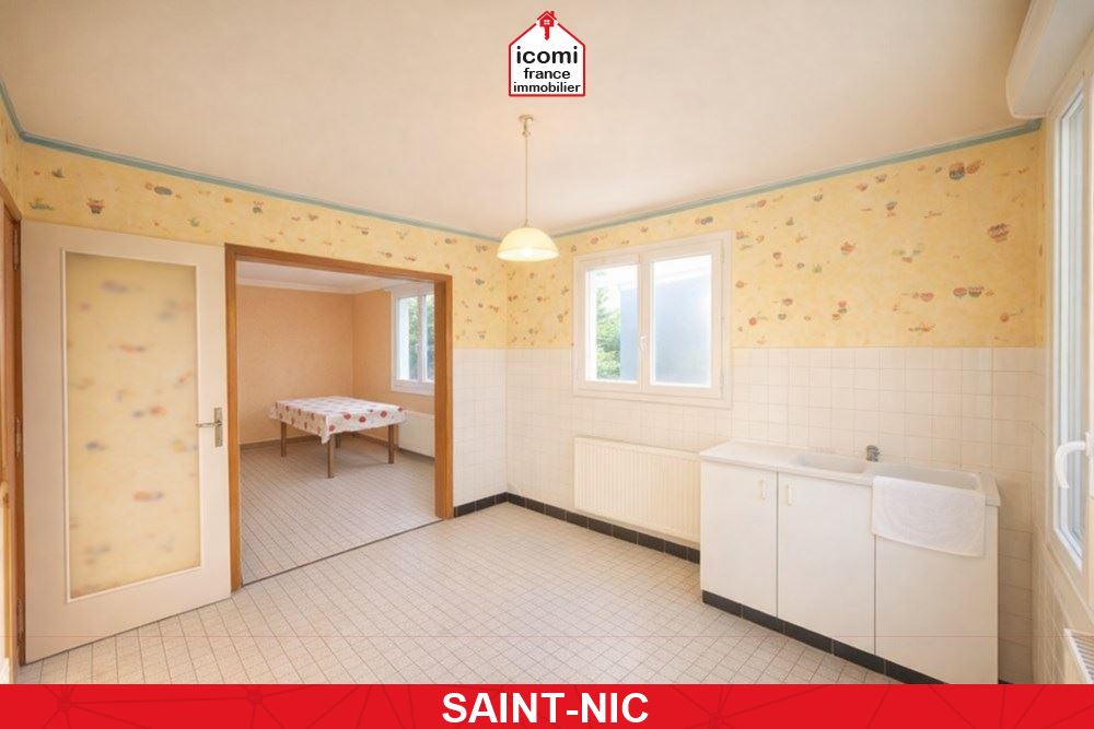 A VENDRE - MAISON 140 M² - 6 CHAMBRES - PROCHE MER - TRAVAUX A PREVOIR - SOUS- SOL COMPLET - JARDIN - PLACES DE PARKING POSSIBLE