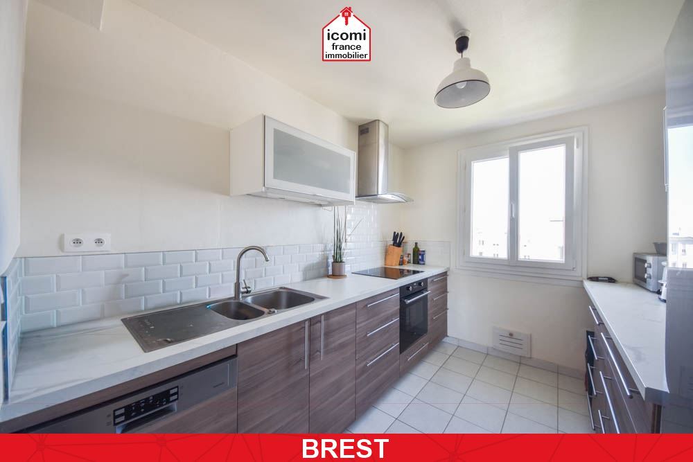 A VENDRE - APPARTEMENT DE 73 M2 - SANS TRAVAUX - DERNIER ETAGE - 3 CHAMBRES - DALLE BETON - CHAUFFAGE ELECTRIQUE - FAIBLES CHARGES - CAVE
