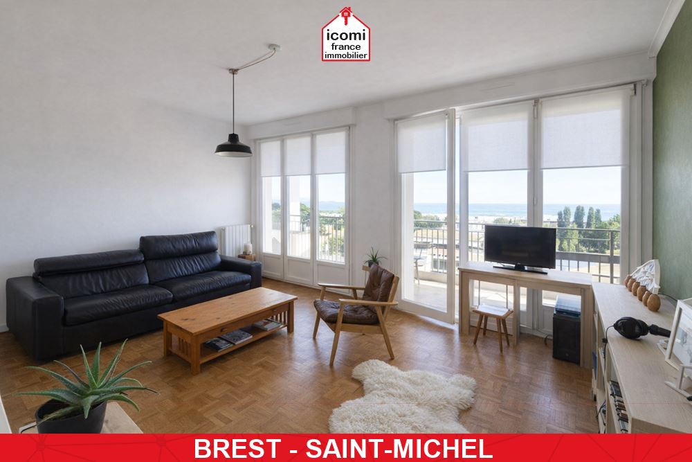 A VENDRE - APPARTEMENT 42M² - 1 CHAMBRE - ASCENSEUR - CENTRE VILLE - VUE MER - BELLE PIECE DE VIE