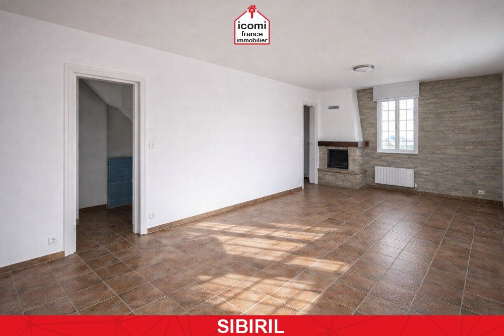 A VENDRE - MAISON - T6 - 4 CHAMBRES - VUE MER - A 100M DE LA PLAGE - IDEALEMENT SITUEE - SOUS SOL COMPLET - AU CALME.