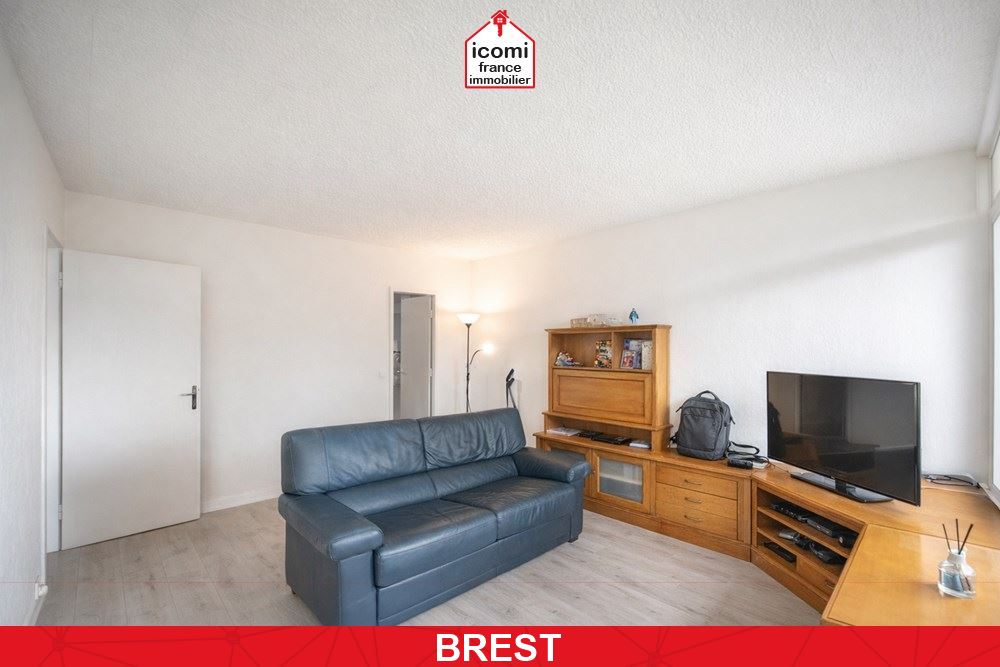 A VENDRE - APPARTEMENT - T3 - 2EM ETAGE - 2 CHAMBRES - IDEALEMENT SITUE - DPE D - BALCON - ASCENSEUR 