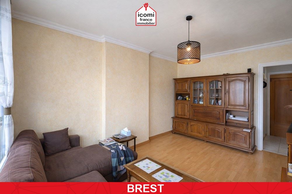 A VENDRE - APPARTEMENT - T3 - VUE DEGAGEE - BALCONNET - IDEALEMENT SITUE - 3EME ET DERNIER ETAGE