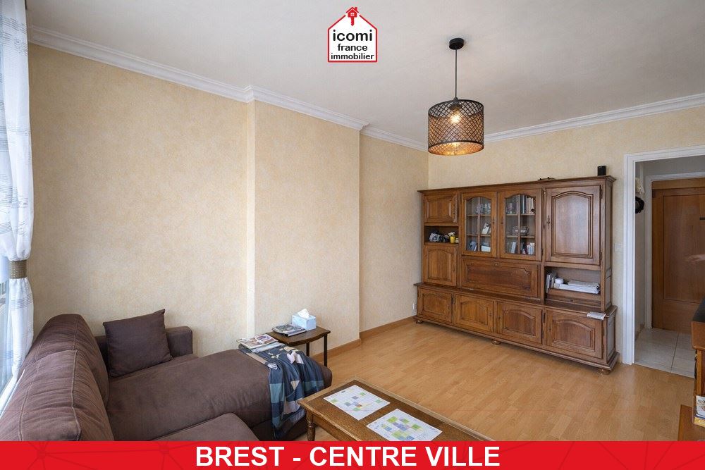 A VENDRE - APPARTEMENT - T3 - VUE DEGAGEE - BALCONNET - IDEALEMENT SITUE - 3EME ET DERNIER ETAGE