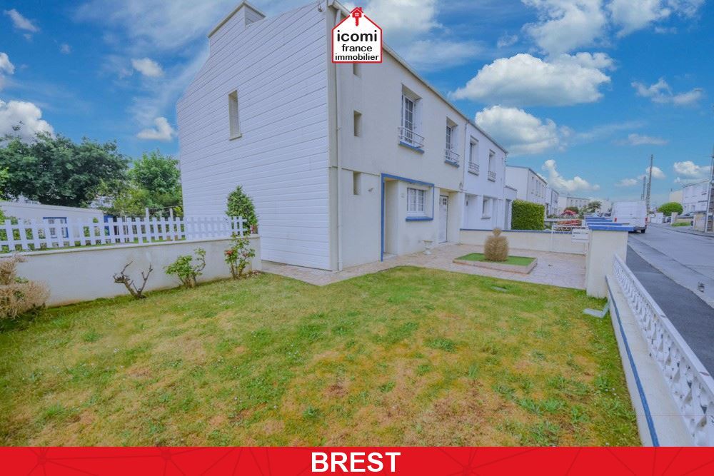 A VENDRE - MAISON DE VILLE T6 - 4 CHAMBRES - BEAU POTENTIEL - GARAGE SUR TERRAIN CLOS DE 365M²