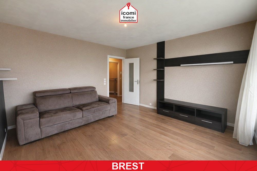 A VENDRE - APPARTEMENT - T3 - 2 CHAMBRES - ETAGE INTERMEDIAIRE - ASCENSEUR - BALCON - CHAUFFAGE URBAIN - GARAGE EN OPTION.