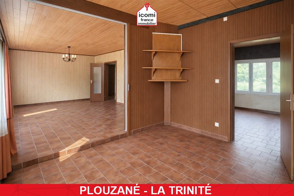 A VENDRE - MAISON - T5 - 3 CHAMBRES POSSIBLE 5 - SOUS SOL COMPLET - BEAU POTENTIEL - GARAGE. 