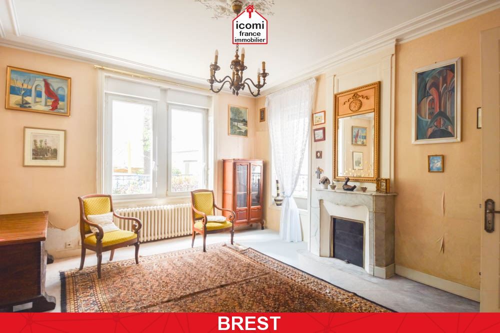 A VENDRE - MAISON DE 268M2 A RENOVER - 8 CHAMBRES - 2 CAVES - JARDIN CLOS ARBORE DE 1250M² - PSCINE - POSSIBILITE DE CREER PLUSIEURS APPARTEMENTS