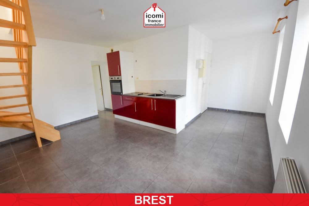 A VENDRE - APPARTEMENT DUPLEX T3 55M² - DALLE BETON - 2 CHAMBRES - DERNIER ETAGE - PETITE COPROPRIETE - PAS DE TRAVAUX - CAVE BETONNEE