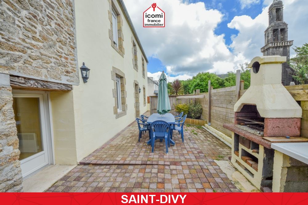 A VENDRE - MAISON INDIVIDUELLE T7 - 5 CHAMBRES - PAS DE TRAVAUX A PREVOIR - GARAGE SUR TERRAIN CLOS DE 600M²