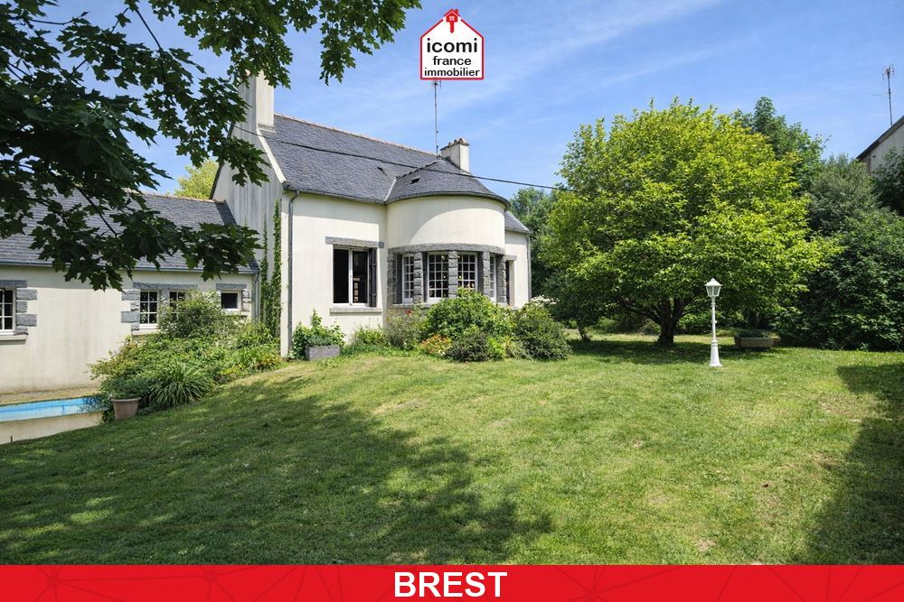 A VENDRE - MAISON INDIVIDUELLE T6 162M² DES ANNEES 50 - BEAU POTENTIEL SUR TERRAIN DE 1185M²