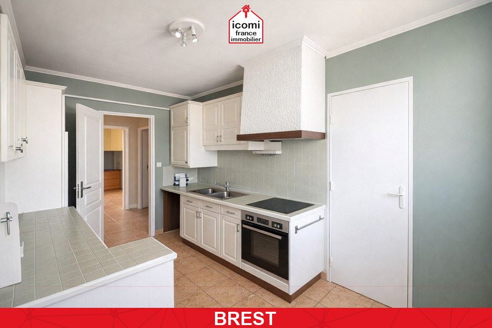 A VENDRE - APPARTEMENT - T4 - 2 CHAMBRES - SEJOUR DE 30M² - DPE D - VUE DEGAGEE - DALLE BETON - ASCENSEUR - GARAGE EN OPTION.