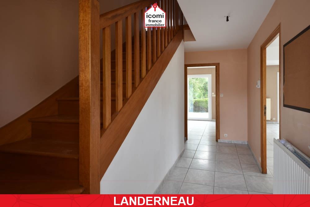 A VENDRE - MAISON INDIVIDUELLLE DE 167M² - 7 CHAMBRES - GARAGE - JARDIN DE 1000 M² - FENETRES PVC - DPE C -