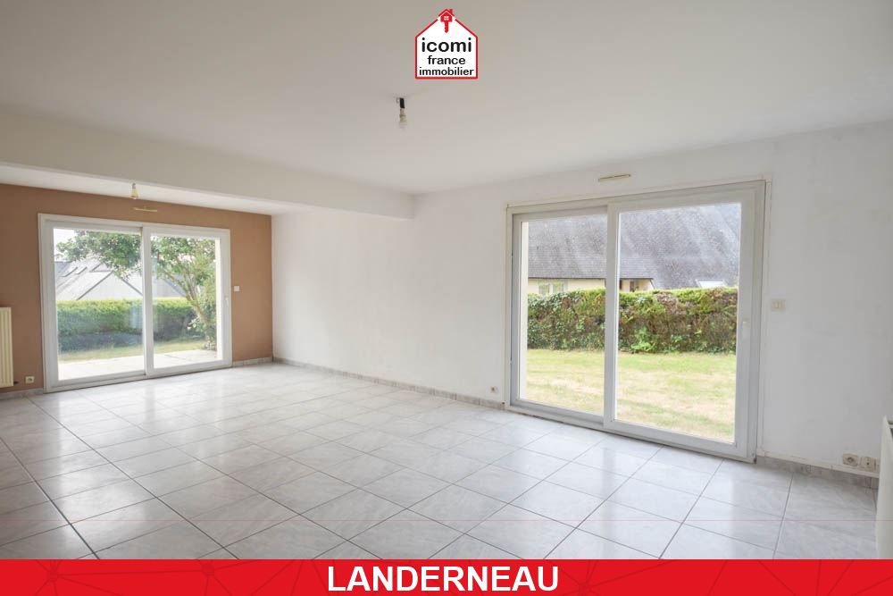 A VENDRE - MAISON INDIVIDUELLLE DE 167M² - 7 CHAMBRES - GARAGE - JARDIN DE 1000 M² - FENETRES PVC - DPE C -