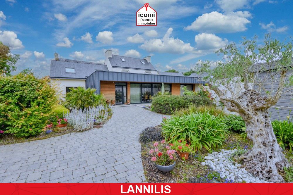 A VENDRE - MAISON T8 201M² + 3 GITES T4 92M², T3 50M² ET T3 50M² - DOUBLE GARAGE - CARPORT - SPA - PISCINE - TERRAIN CLOS DE 2350M²