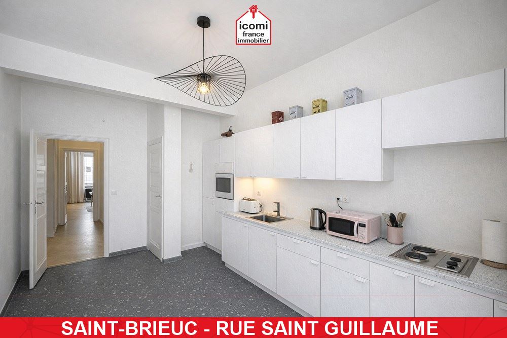 A VENDRE APPARTEMENT T3 DE CHARME AVEC ASCENSEUR ET GARAGE EN HYPER CENTRE VILLE - LE COUP DE COEUR EST ASSURE - RARE