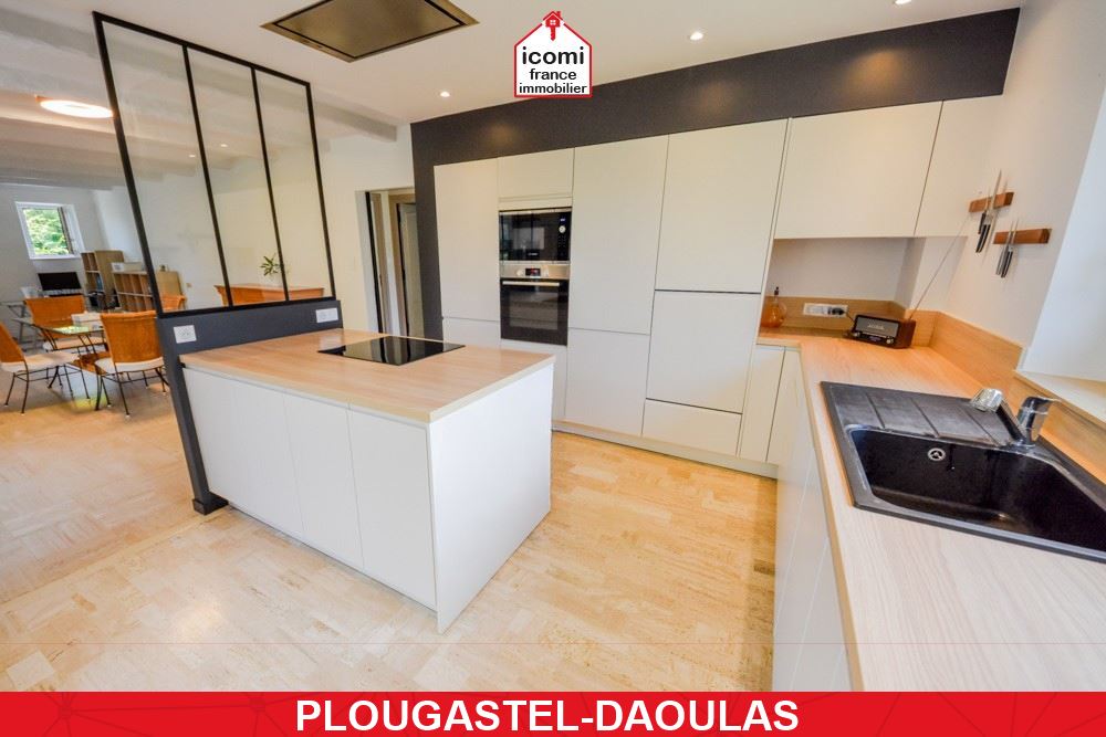 A VENDRE - MAISON INDIVIDUELLE T7 229M² DE 1971 - BELLES PRESTATIONS - 5 CHAMBRES - SOUS-SOL COMPLET - AUCUNS TRAVAUX - TERRAIN DE 1235M²