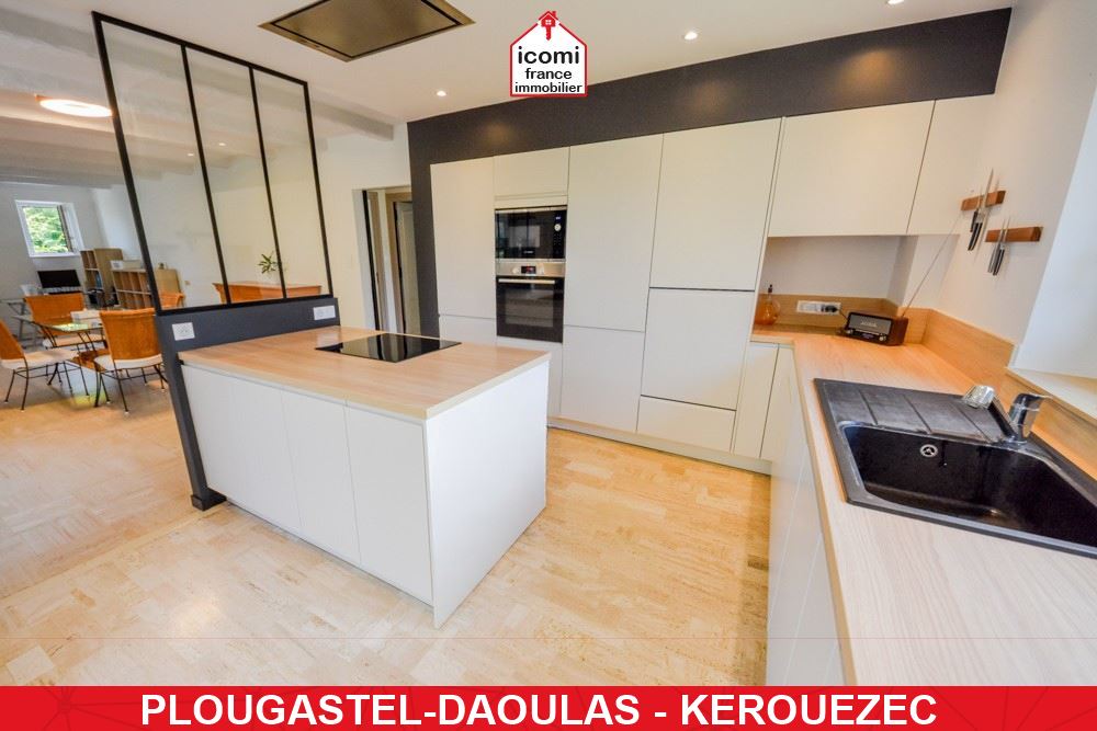 A VENDRE - MAISON INDIVIDUELLE T7 229M² DE 1971 - BELLES PRESTATIONS - 5 CHAMBRES - SOUS-SOL COMPLET - AUCUNS TRAVAUX - TERRAIN DE 1235M²