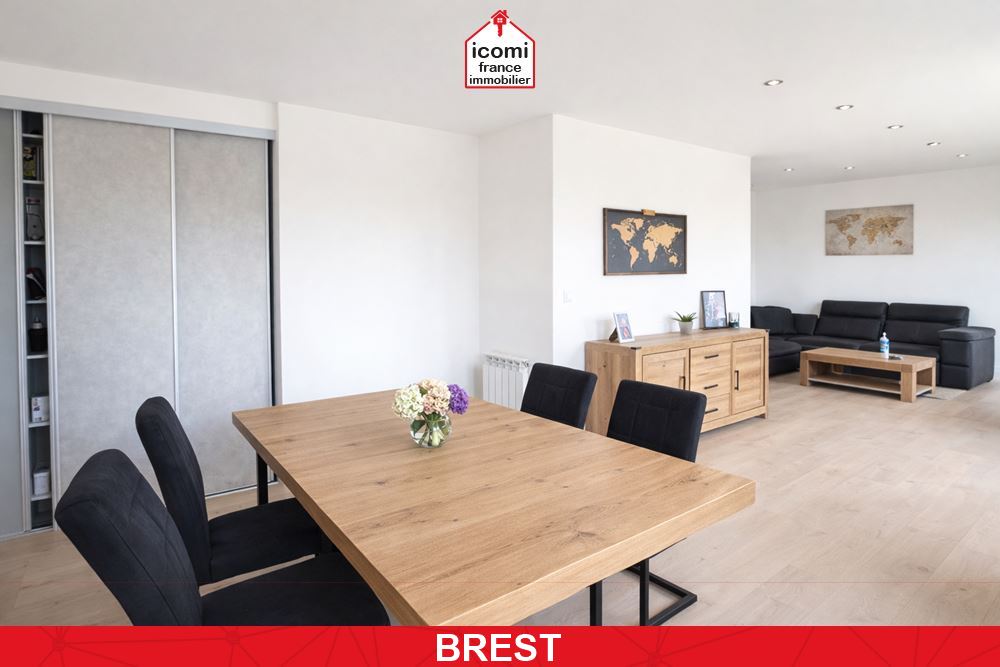 A VENDRE - APPARTEMENT 90 M² - 3 CHAMBRES - STATIONNEMENT FACILE - ASCENSEUR - GRANDE PIECE DE VIE - RENOVER - DALLE BETON
