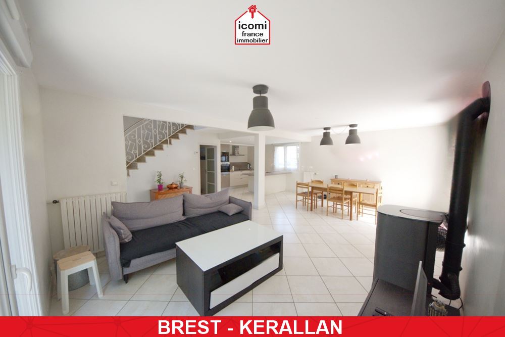 A VENDRE - MAISON 140M2 - 5 CHAMBRES - GARAGE DOUBLE - 1500 M2 DE TERRAIN - CHAUDIERE DE 2020 - POELE A PELLETS NEUF - PARC DE KERALAN