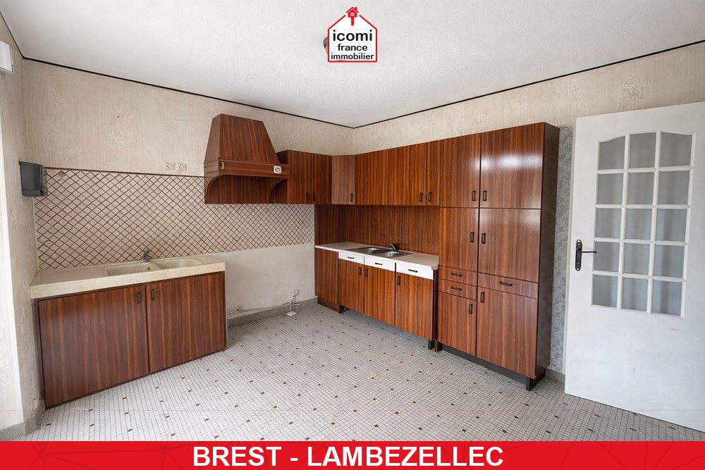 A VENDRE - MAISON DE 129 M² - T6 - 4 CHAMBRES - DPE E - BEAU POTENTIEL - GARAGE - IDEALEMENT SITUEE.
