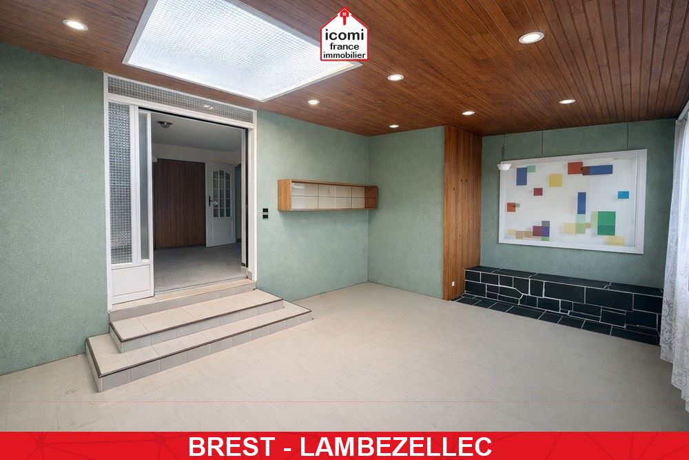 A VENDRE - MAISON DE 129 M² - T6 - 4 CHAMBRES - DPE E - BEAU POTENTIEL - GARAGE - IDEALEMENT SITUEE.