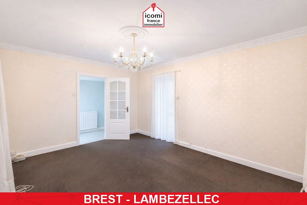 A VENDRE - MAISON DE 129 M² - T6 - 4 CHAMBRES - DPE E - BEAU POTENTIEL - GARAGE - IDEALEMENT SITUEE.