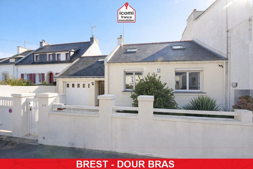 A VENDRE - MAISON DE PLAIN-PIED 100M2 (69M2 CARREZ) - A RAFRAICHIR - MAGNIFIQUE JARDIN SANS VIS A VIS - BEAU GARAGE 
