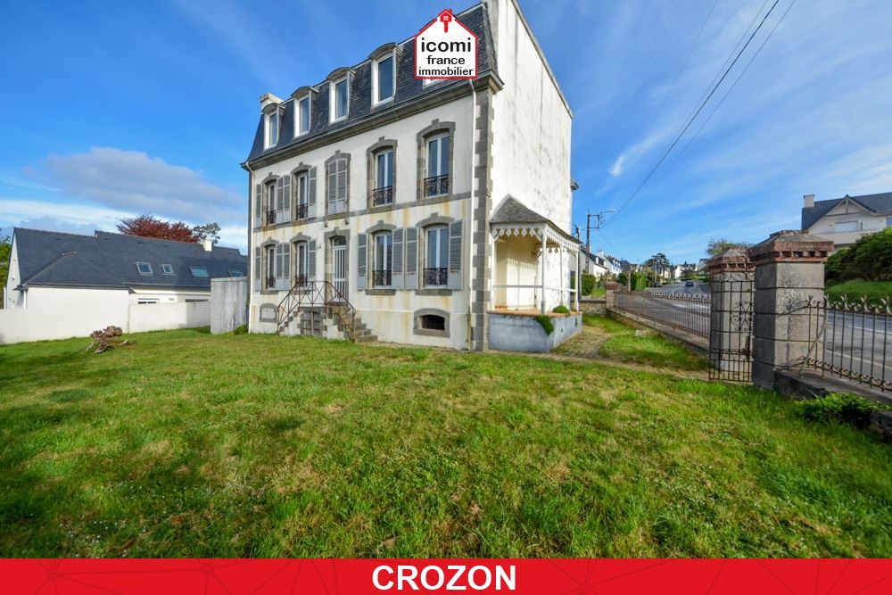 IMMEUBLE D'INVESTISSEMENT 3 ETAGES - 6 APPARTEMENTS T2 ET T3 LOUES AVEC UN GARAGE SUR TERRAIN DE 676M²