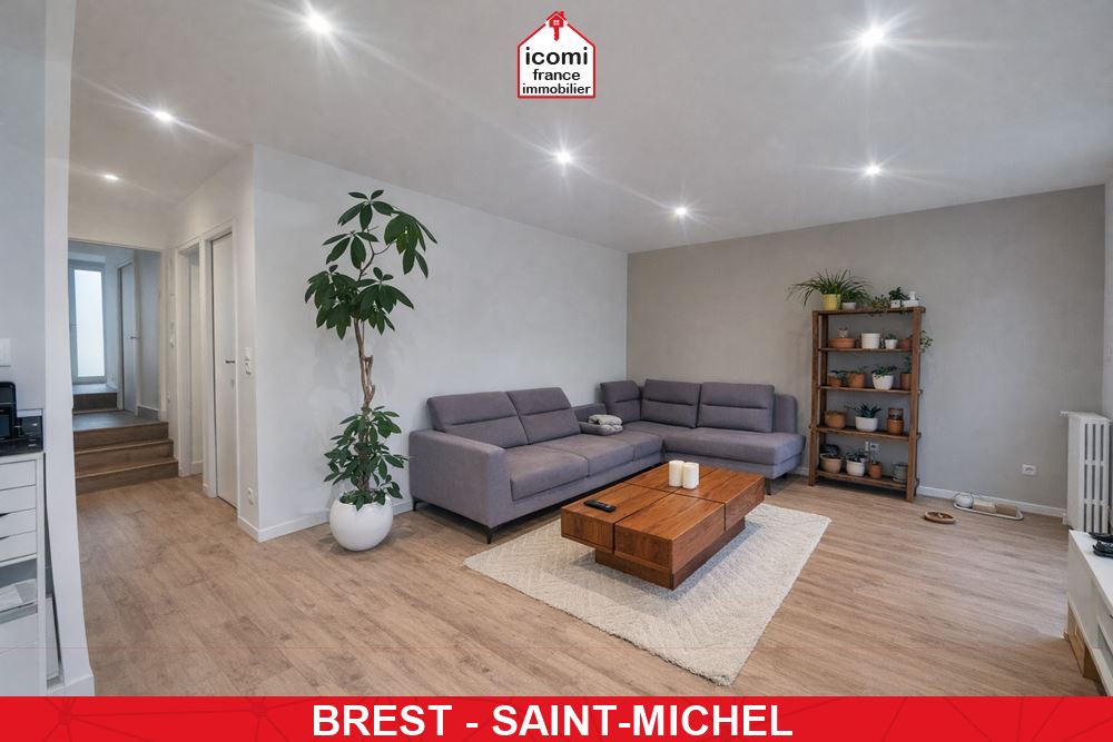 A VENDRE - MAISON ANNEE 30 - RENOVEE EN 2021 - 4 CHAMBRES - GRANDE PIECE DE VIE - GARANTIE DECENNALE - DPE C - SOUS-SOL 
